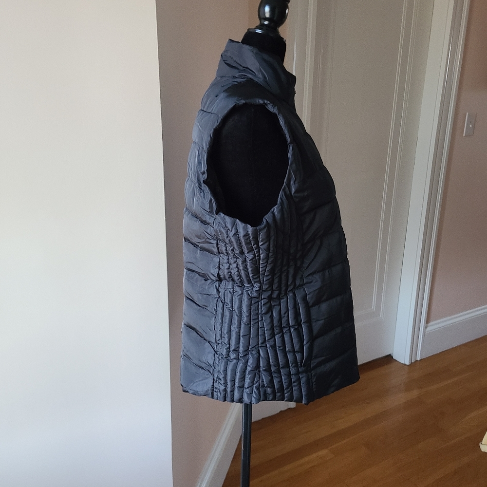 U.S Polo ASSN Women's Cozy Fur Lined Vest - Picture 6 of 14